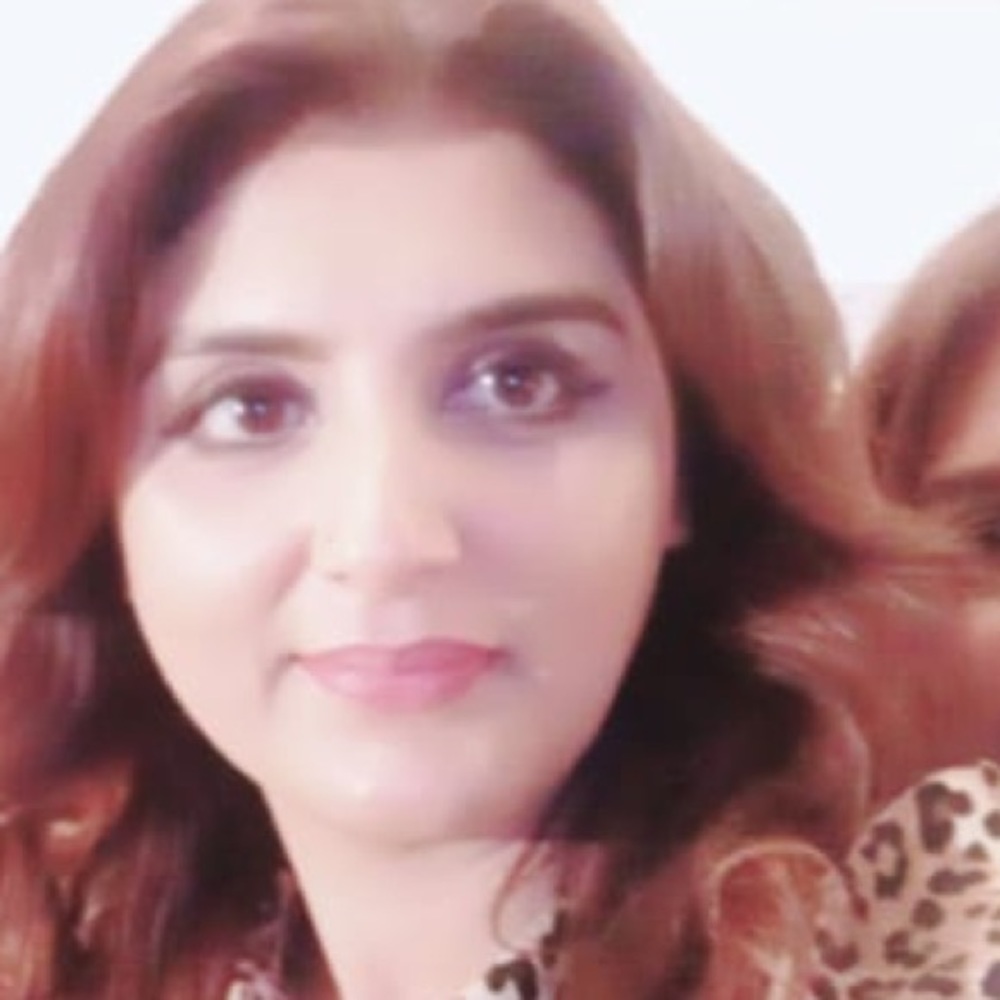 Meet your Posher, Sera